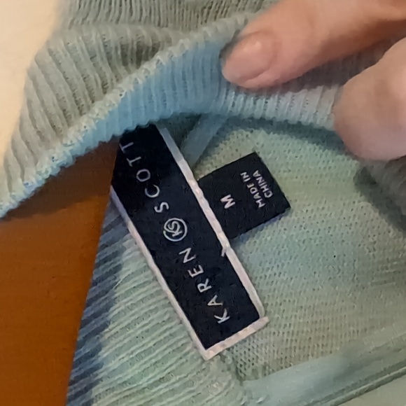 Karen Scott Size Medium Top - Picture 2 of 2